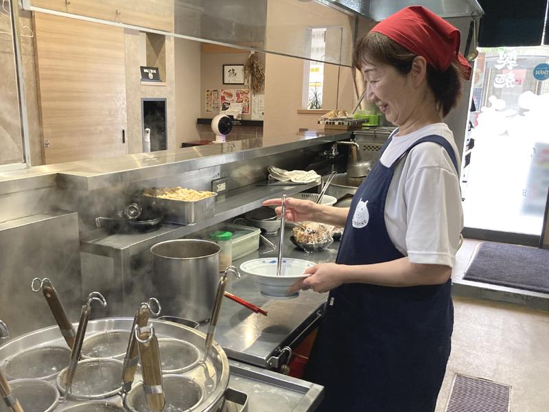 豚珍行(トンチンコウ)のアルバイト・バイト求人情報-02