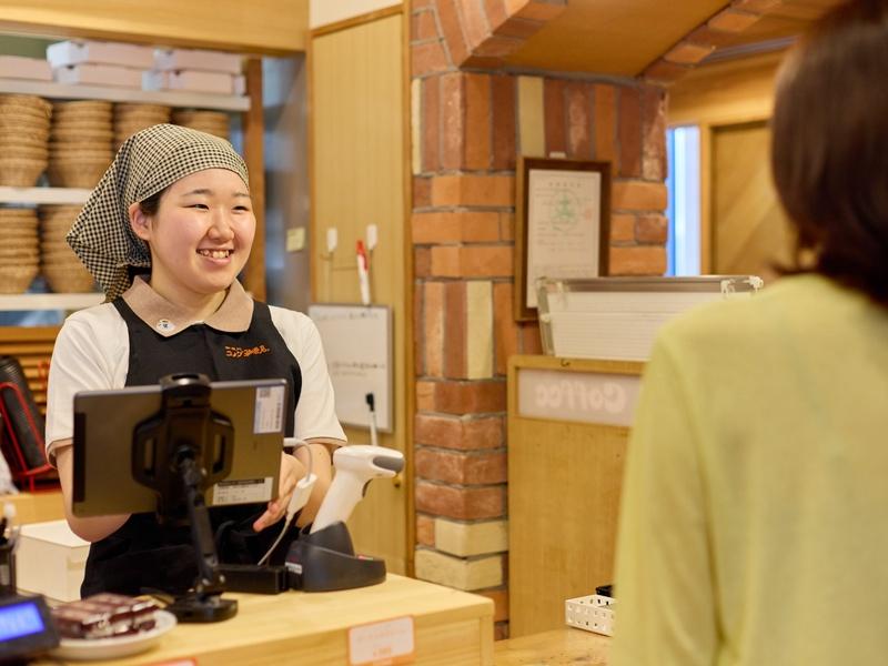 コメダ珈琲店　八潮駅前店のアルバイト・バイト求人情報-05