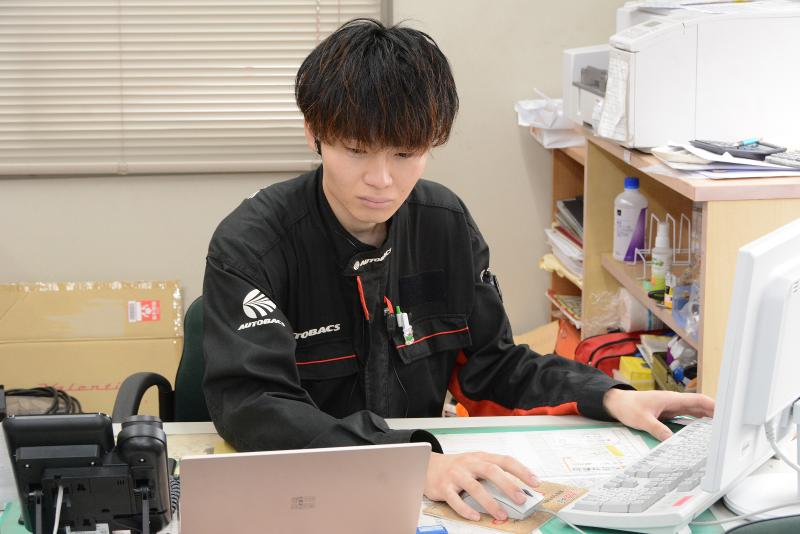 オートバックス三郷店のアルバイト・バイト求人情報-04