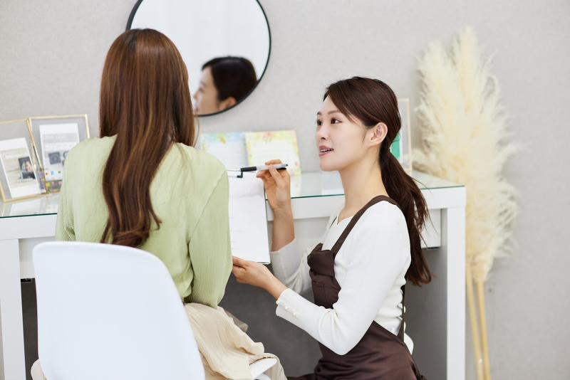 株式会社ロレインブロウの求人・転職情報