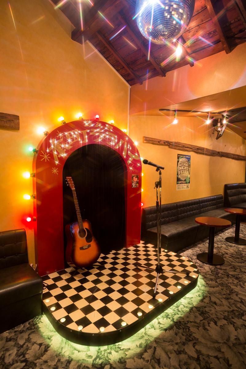 カラオケBAR本町ララバイのアルバイト・バイト求人情報-03