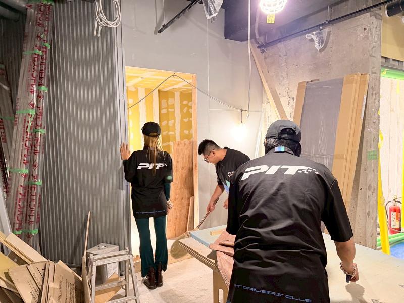 サーキットバー　ピットのアルバイト・バイト求人情報-02