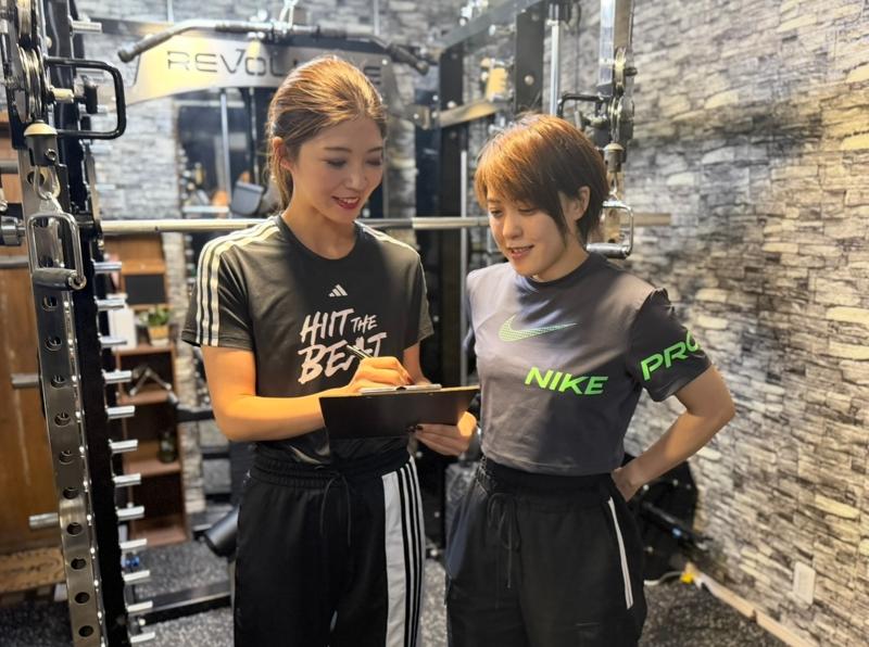 女性トレーナーのパーソナルジム Emiry&Co.のアルバイト・バイト求人情報-05