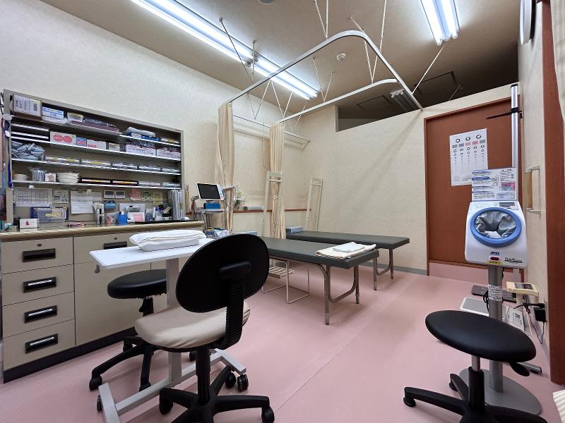 神田西口うちだ内科のアルバイト・バイト求人情報-05