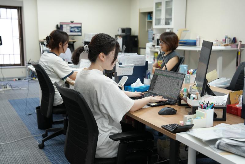 グットマン社会保険労務士法人のアルバイト・バイト求人情報-03