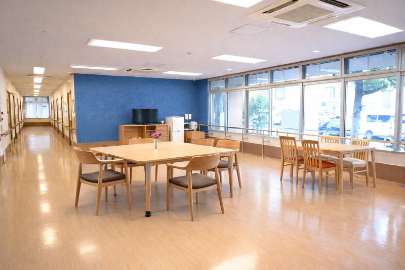 輝ホームしのざきのアルバイト・バイト求人情報-03