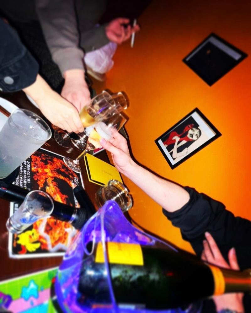 カラオケ&ショット BAR GODSのアルバイト・バイト求人情報-05