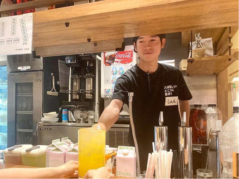 新時代 小田原駅前店のアルバイト・バイト求人情報-03
