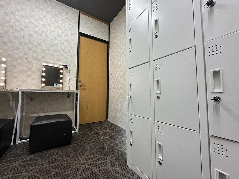 GirlsBar Trois&Quatreのアルバイト・バイト求人情報-05