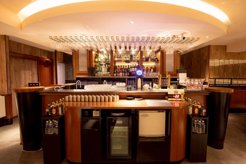 クイーンズクラブの求人・転職情報