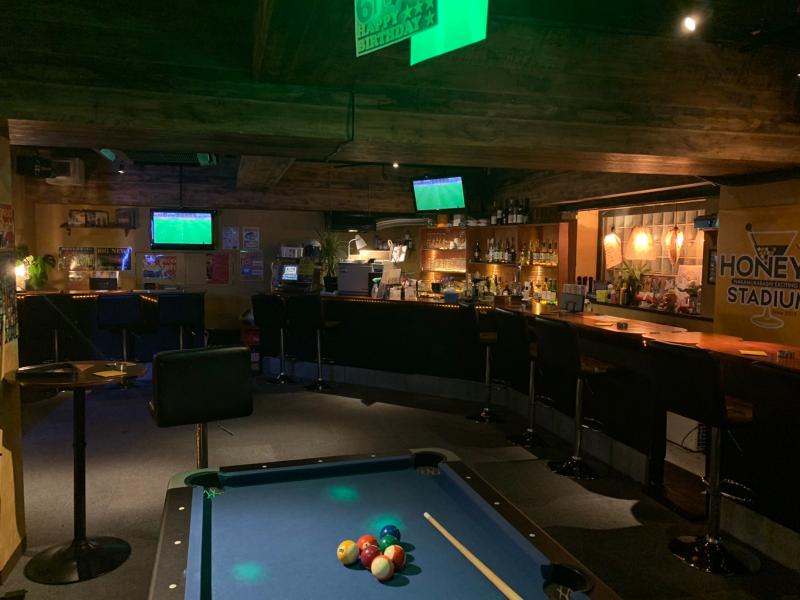 BAR HONEY'S - STADIUM(ハニーズ・スタジアム)のアルバイト・バイト求人情報-03