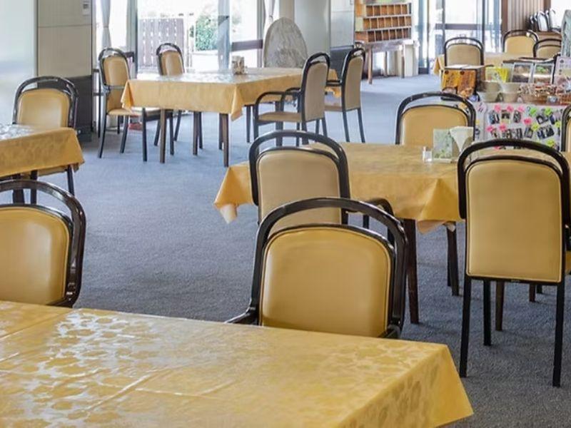 株式会社フォーラム・イン(箕面ゴルフ倶楽部レストラン)のアルバイト・バイト求人情報-02