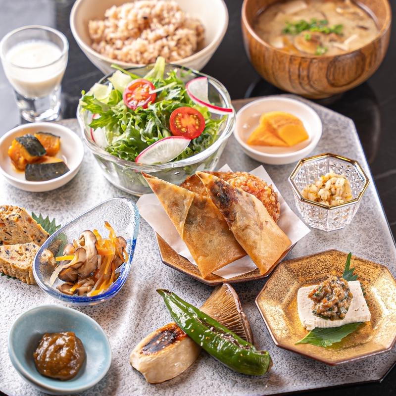 YOLO CACE芦屋本店/株式会社エリクサーのアルバイト・バイト求人情報-04