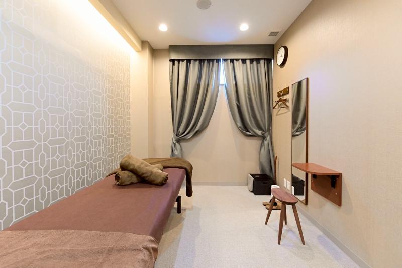 キャロリーヌ新宿本店のアルバイト・バイト求人情報-05