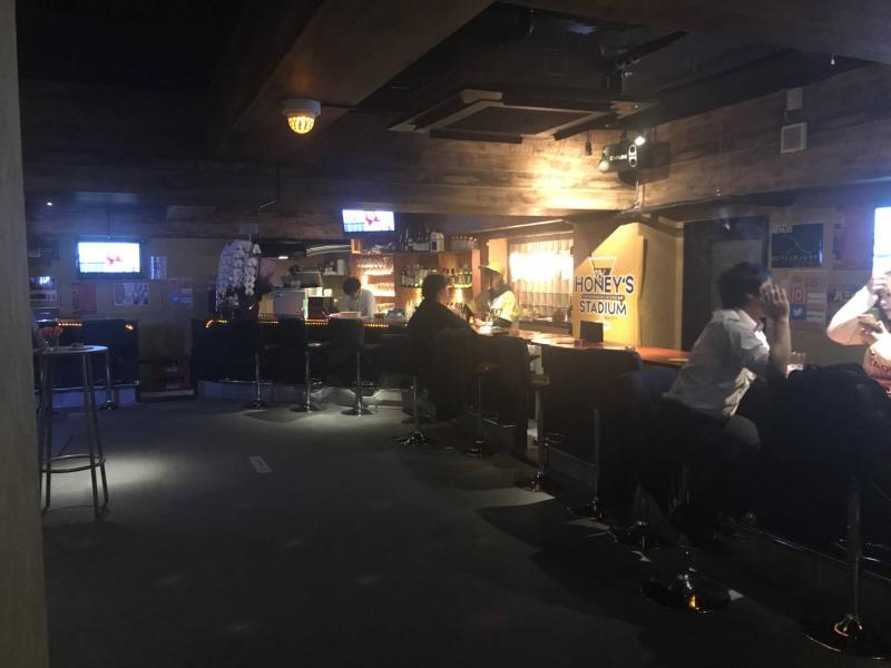 BAR HONEY'S - STADIUM(ハニーズ・スタジアム)のアルバイト・バイト求人情報-04