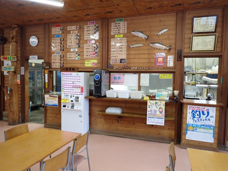 相模漁業株式会社　リヴァスポット早戸・早戸川国際マス釣場のアルバイト・バイト求人情報-02