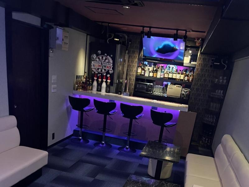 カラオケダーツBAR　RUN WAYのアルバイト・バイト求人情報-02