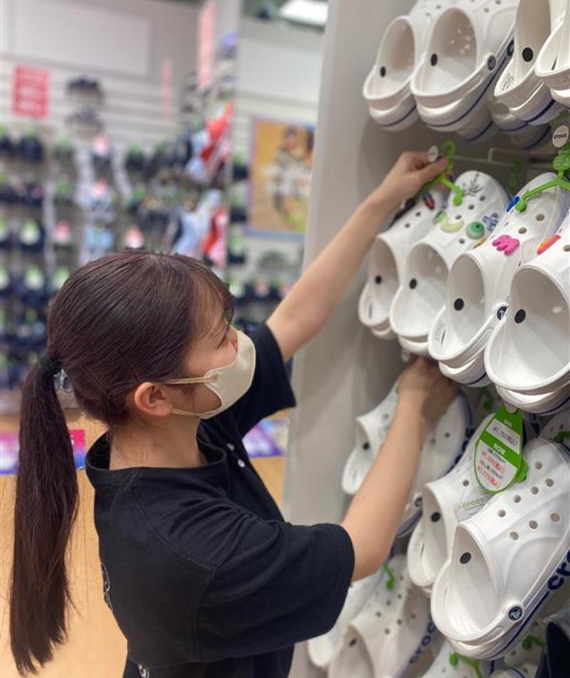 株式会社ブース (クロックス (crocs) アウトレット長島店)のアルバイト・バイト求人情報-03