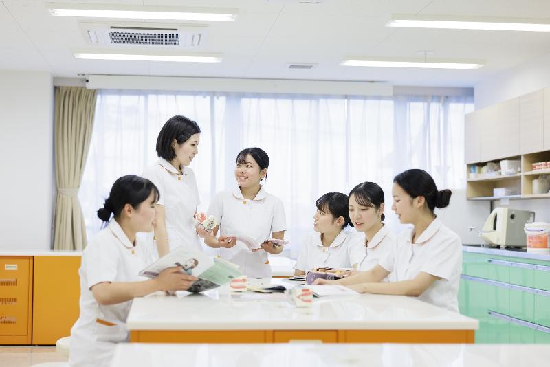 学校法人鈴木学園 専門学校中央医療健康大学校のアルバイト・バイト求人情報-03