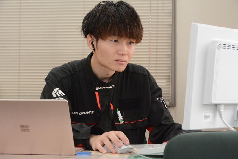 オートバックス三郷店のアルバイト・バイト求人情報-02