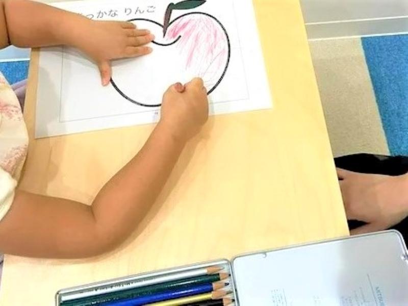 個別サポート支援　あっぷるきっずのアルバイト・バイト求人情報-02
