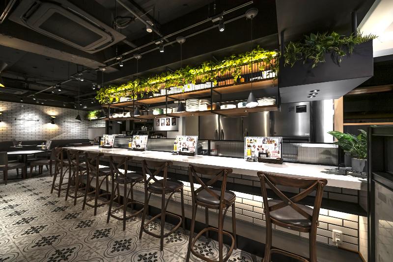 株式会社ゼネラル・オイスター(エイス シー オイスターバー　横浜モアーズ店)のアルバイト・バイト求人情報-02