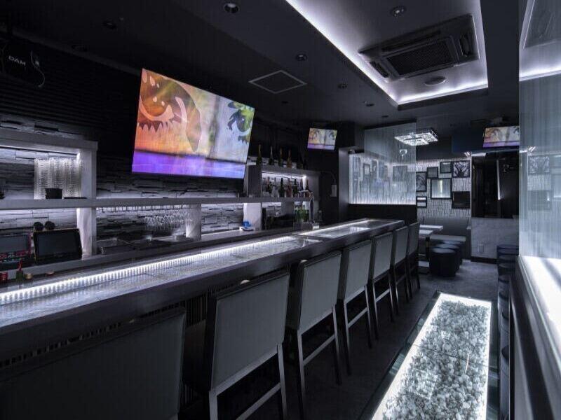 Bar QRAYON -クレヨン-のアルバイト・バイト求人情報-02