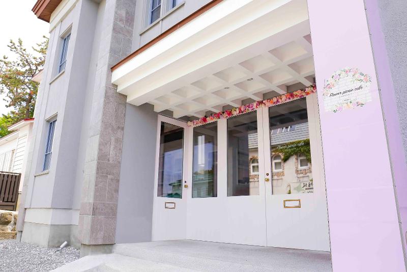 株式会社FlowerPicnicCafeのアルバイト・バイト求人情報-04
