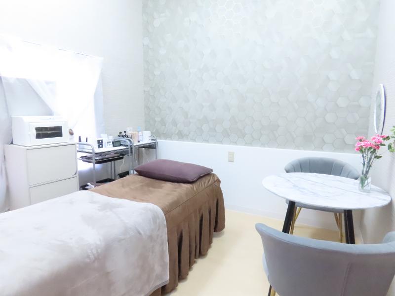 まつげネイルサロンMILKのアルバイト・バイト求人情報-04