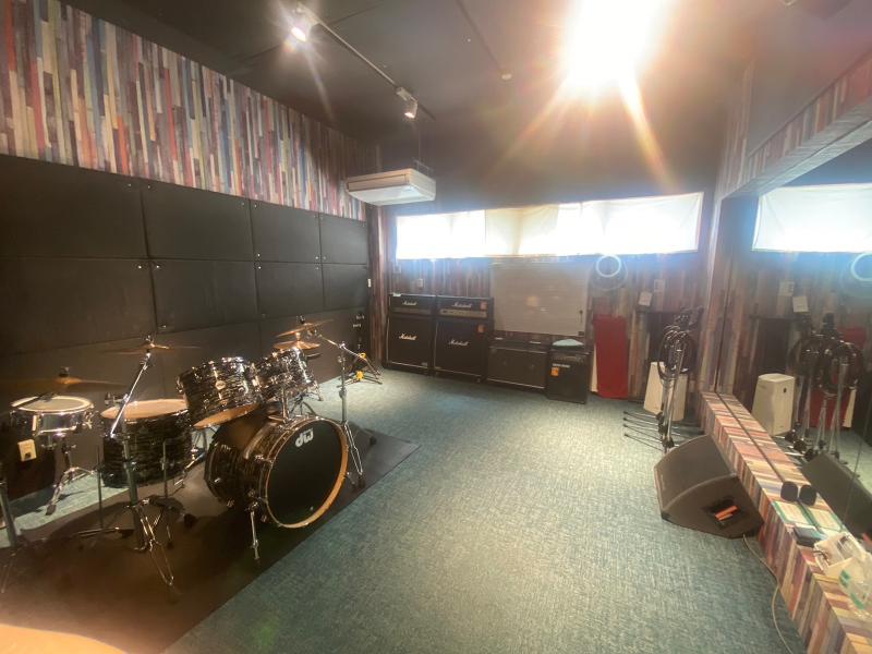 バースコミュニティ合同会社のアルバイト・バイト求人情報-02