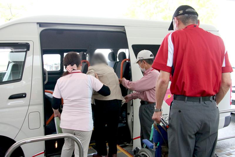 西広島リハビリテーション病院併設の介護老人保健施設　花の丘通所リハビリのアルバイト・バイト求人情報-02