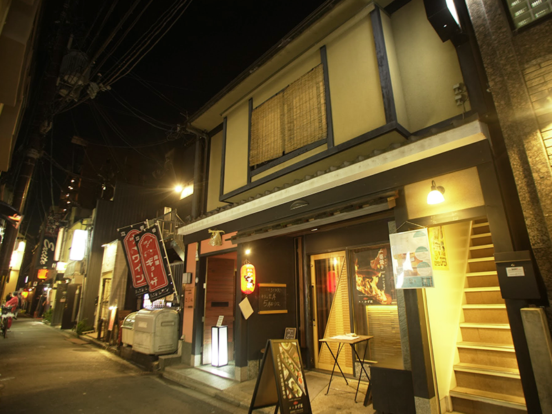 KARAOKE&BAR 宴家 聚々(エンヤ シュシュ)京都河原町本店のアルバイト・バイト求人情報-02