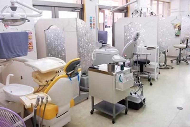 ホワイト歯科のアルバイト・バイト求人情報-05