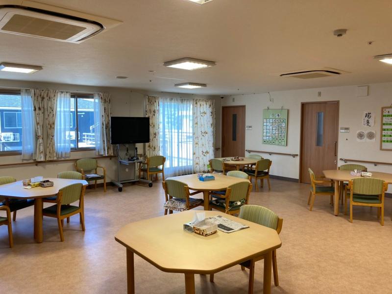 住宅型有料老人ホーム　四季彩豊川のアルバイト・バイト求人情報-05