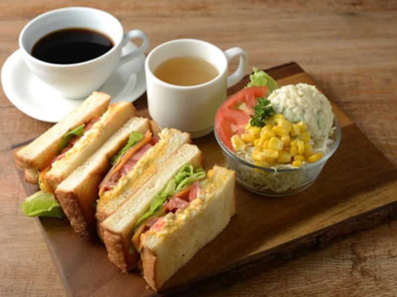 ファステストダイニング食品製造加工センター(セントラルキッチン)のアルバイト・バイト求人情報-05