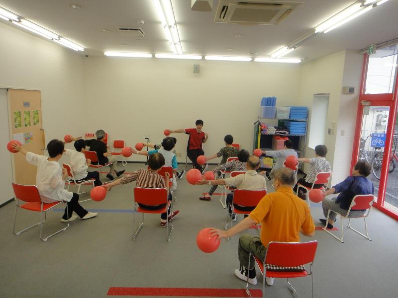 医療法人越宗会　さかもとスポーツリハビリテーションデイサービスのアルバイト・バイト求人情報-04