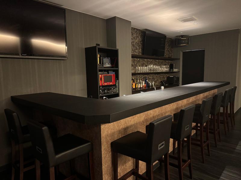 BAR ADAMのアルバイト・バイト求人情報-02