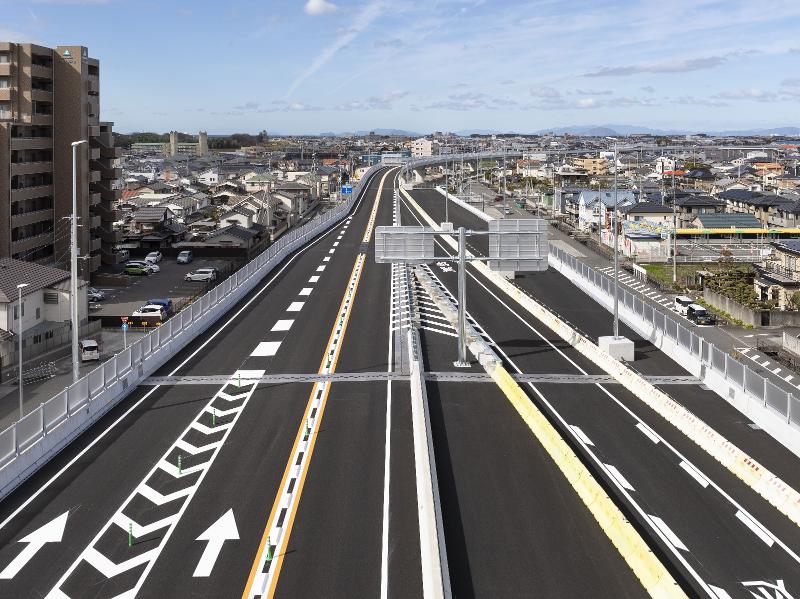 国土交通省 四国地方整備局の求人・転職情報-02