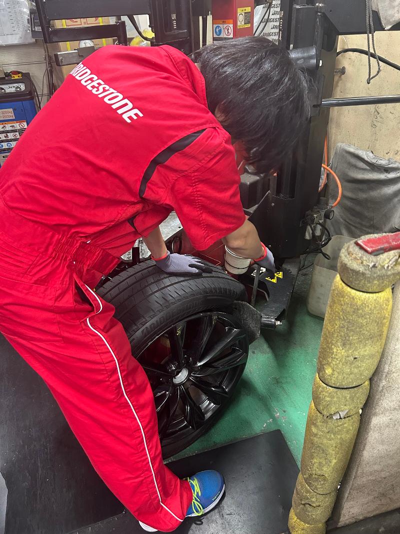 株式会社和タイヤサービスのアルバイト・バイト求人情報-02