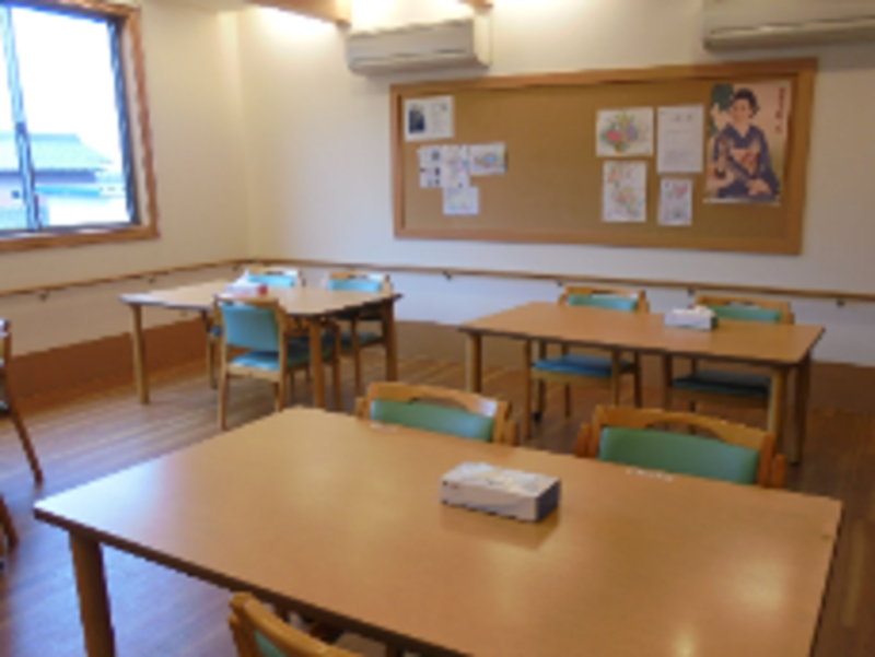 サービス付き高齢者向け住宅　四季彩けやきのアルバイト・バイト求人情報-02