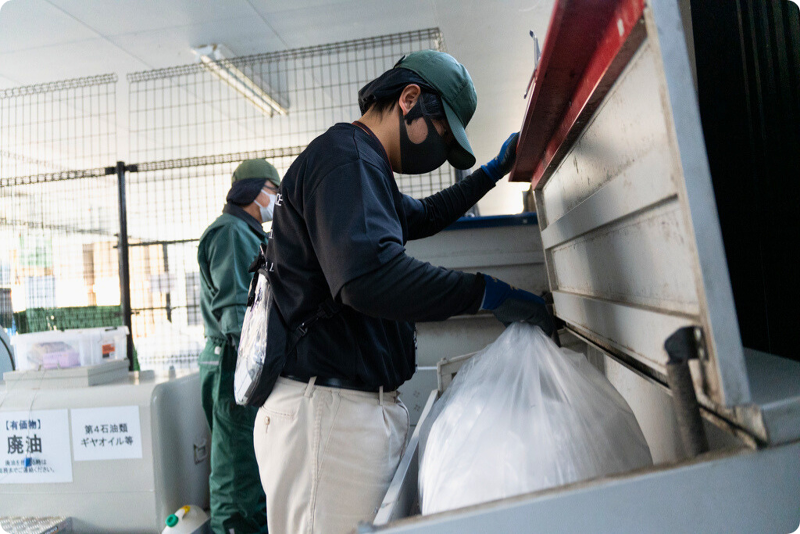 韮崎本町運送株式会社 サントリー天然水南アルプス工場のアルバイト・バイト求人情報-03