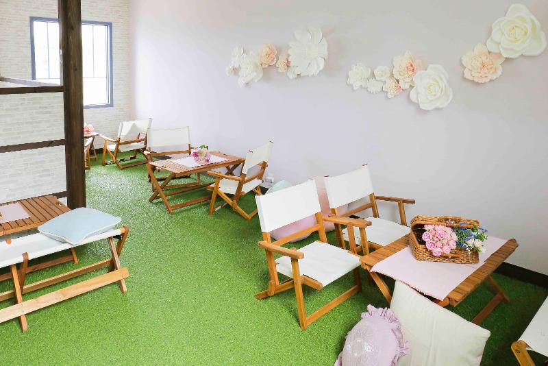 株式会社FlowerPicnicCafeのアルバイト・バイト求人情報-05