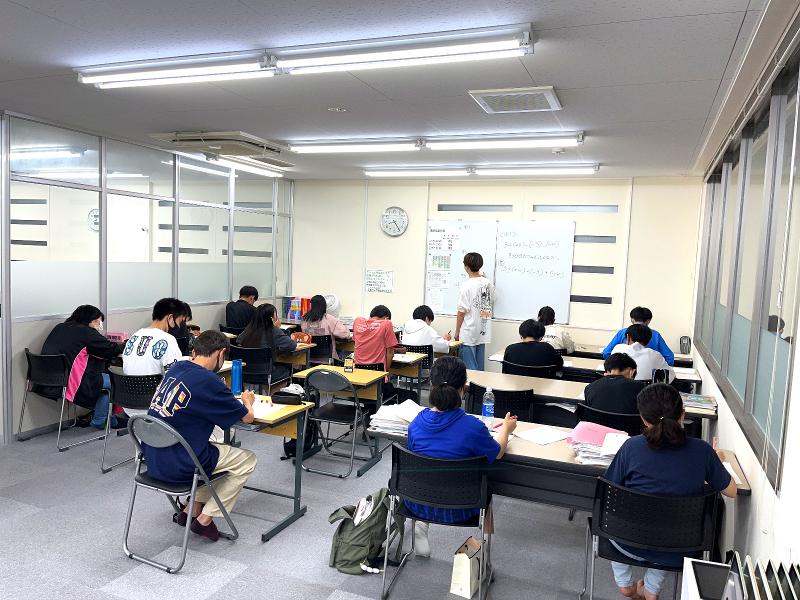 株式会社みどり塾のアルバイト・バイト求人情報-03