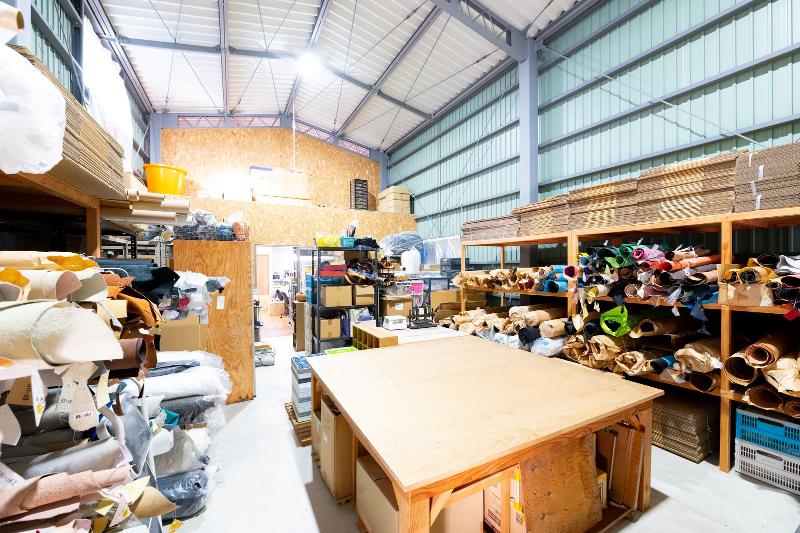 株式会社 HMK TRADING