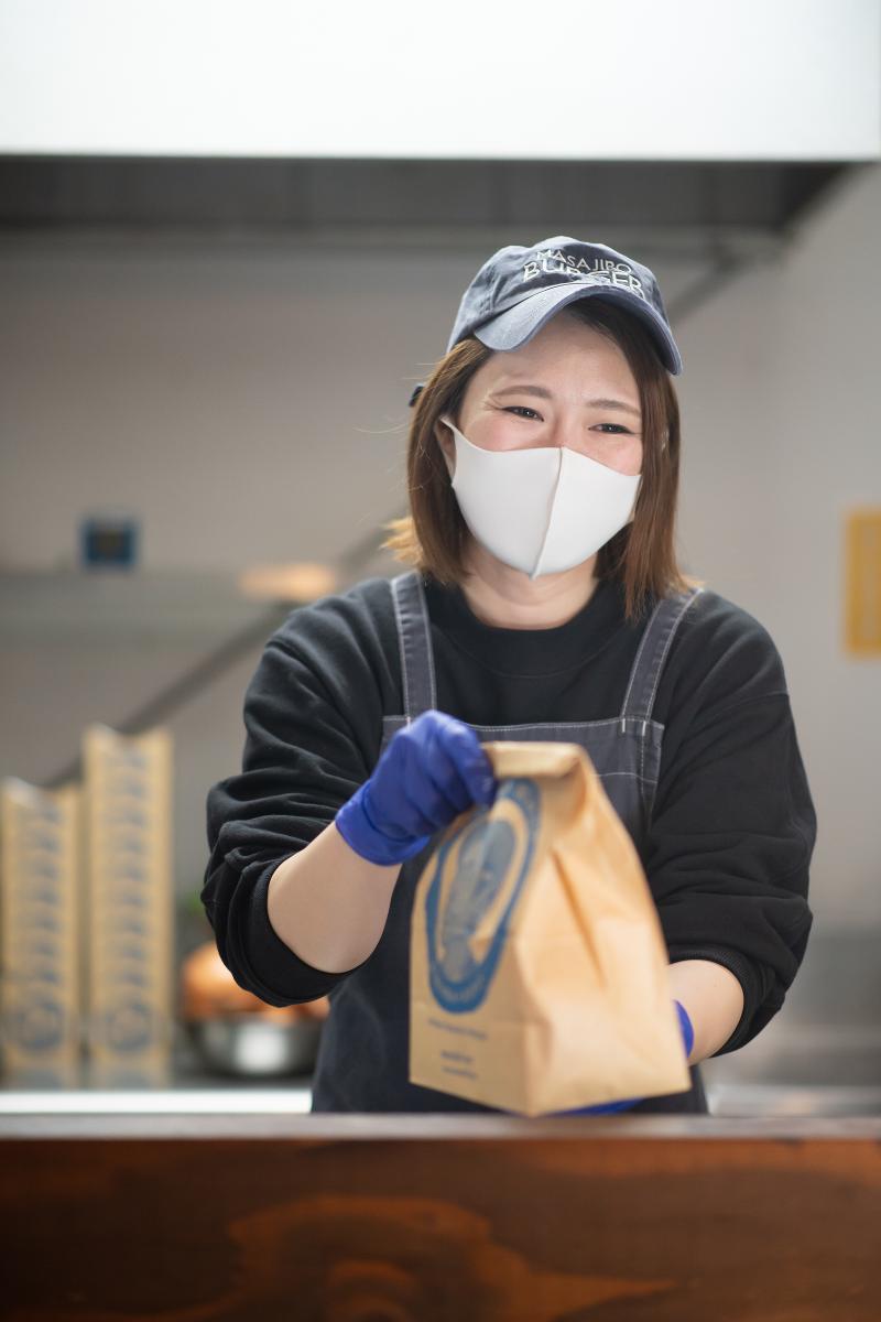 マサジロウバーガーキャナルシティ博多店(株式会社金のバンズ)のアルバイト・バイト求人情報-04