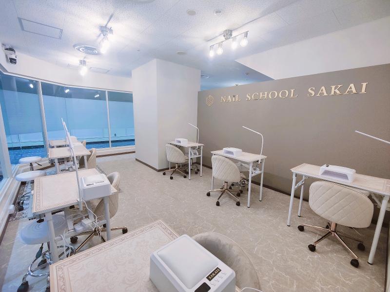 SAKAI NAIL 梅田店のアルバイト・バイト求人情報-03