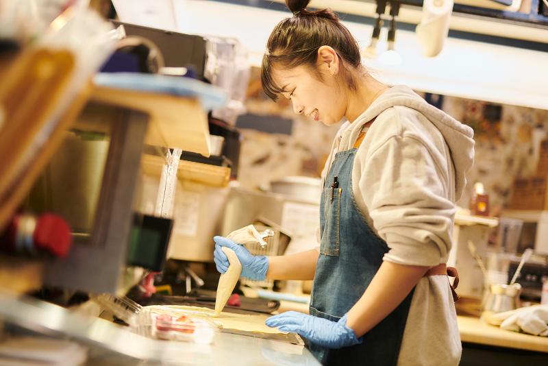 タピオカ・チーズティー・パフェ　/　RIQ海(RIQ UMI)のアルバイト・バイト求人情報-04