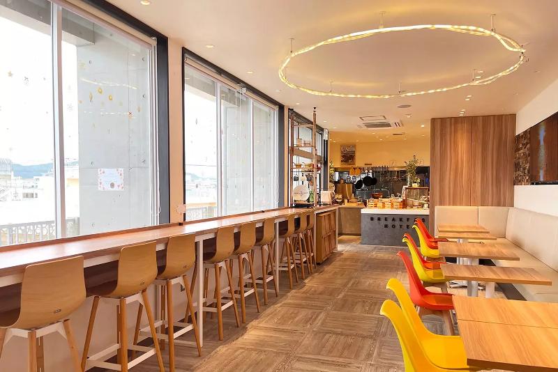 リゾーツ琉球株式会社/The BREAKFAST HOTEL MARCHE石垣島のアルバイト・バイト求人情報-02