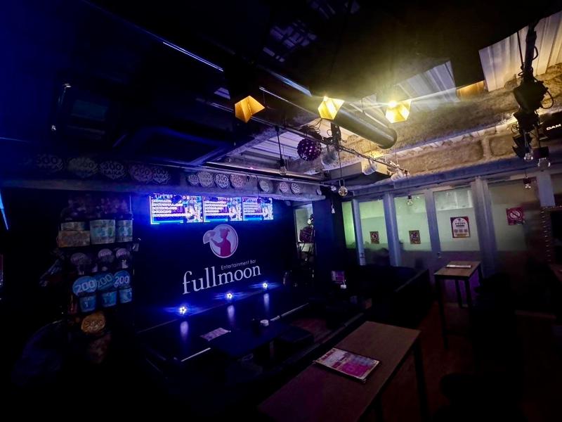 Entertainment Bar FULLMOONのアルバイト・バイト求人情報-03
