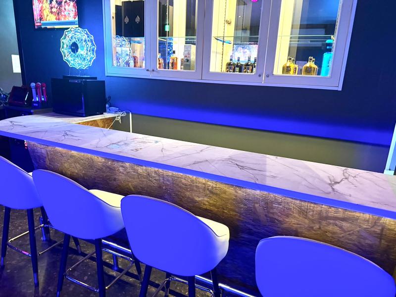 Girls Bar E:naの派遣求人情報